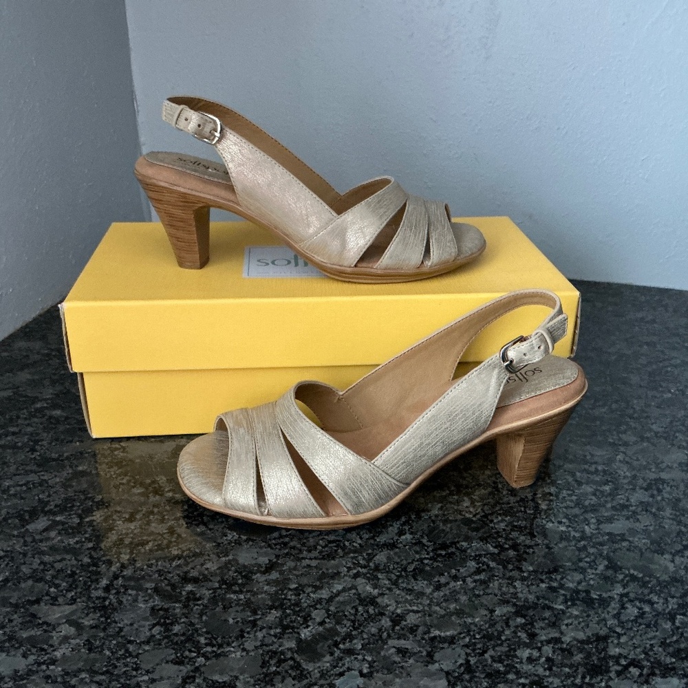 Softspots gold open toe heel sandal